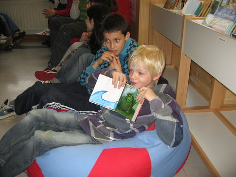 MRBiblio08.jpg